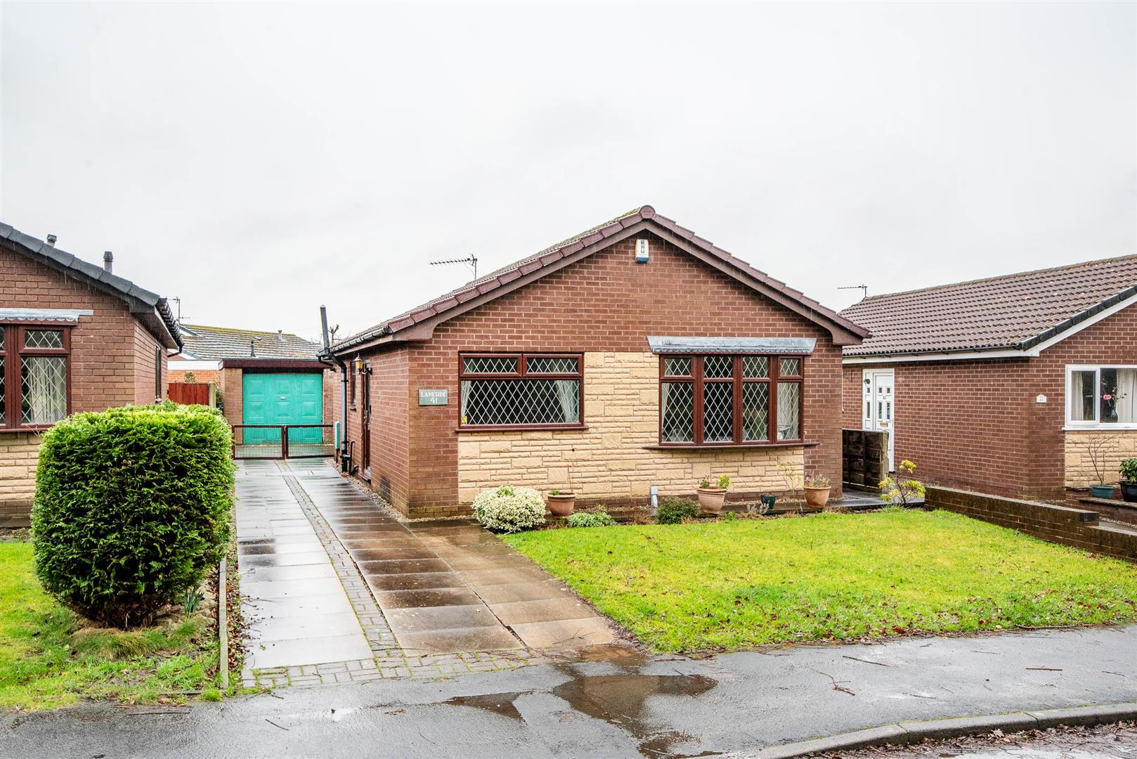 2 bed property in Coupe Green, Preston